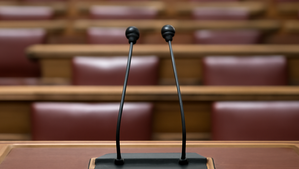 Βουλή: Κόντρα αντιπολίτευσης - κυβέρνησης για την ασφάλεια στον σιδηρόδρομο - «Δεν ντρέπεστε λίγο;» - «Εσείς να ντρέπεστε» – Όλες οι εξελίξεις – Έντονη αντιπαράθεση στη Βουλή γι...