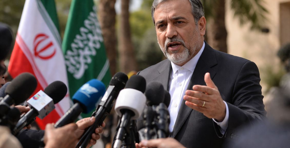 Αμπάς Αραγτσί προς Σαουδική Αραβία: «Ήρθε η ώρα» να εκδιώξετε τις αμερικανικές δυνάμεις – Τι σημαίνει για την περιοχή – Ο Αμπάς Αραγτσί καλεί τη Σαουδική Αραβία να απομακρύνει τ...